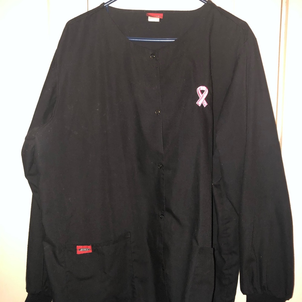 BLACK SCRUB JACKET